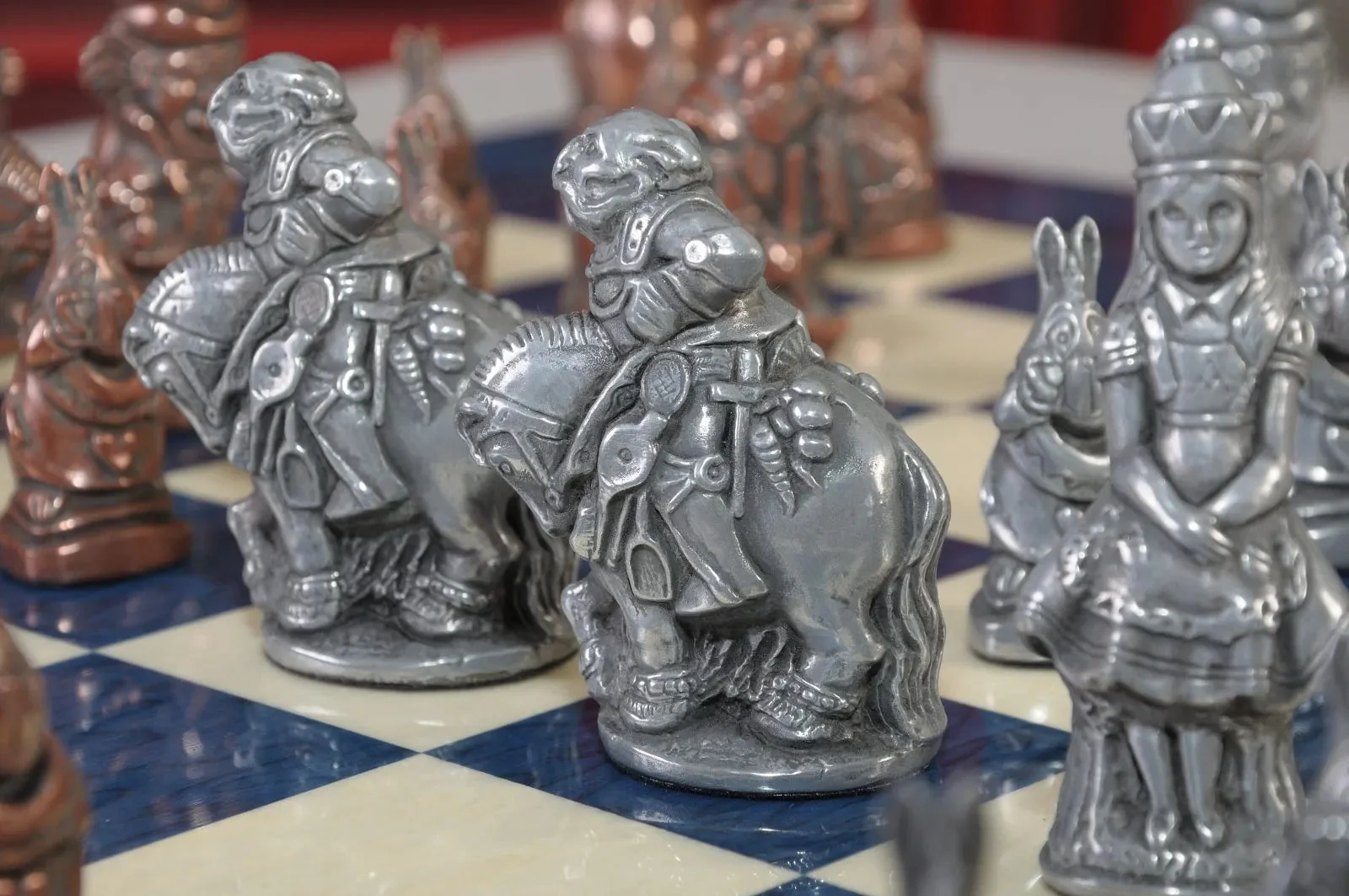 Alice in Wonderland Chess Pieces - Metal - Image 6