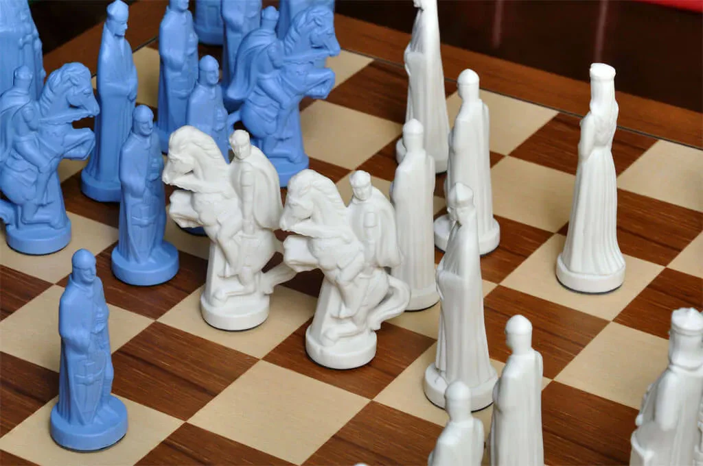 The Camelot Series Luxury Porcelain Chess Set - 5.0" King - Image 6