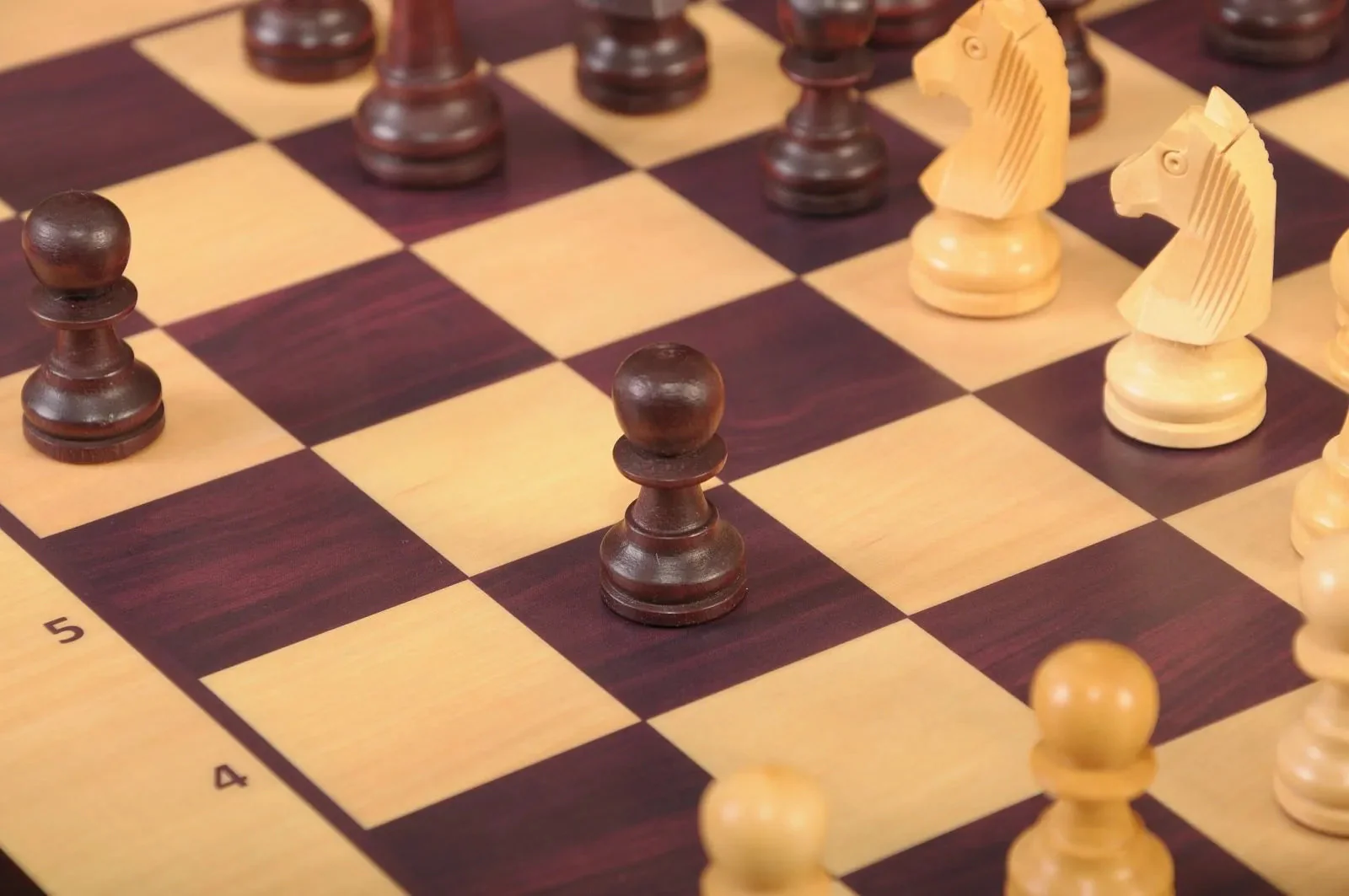 REFURBISHED - Square Off Kingdom Chess Set - Image 6