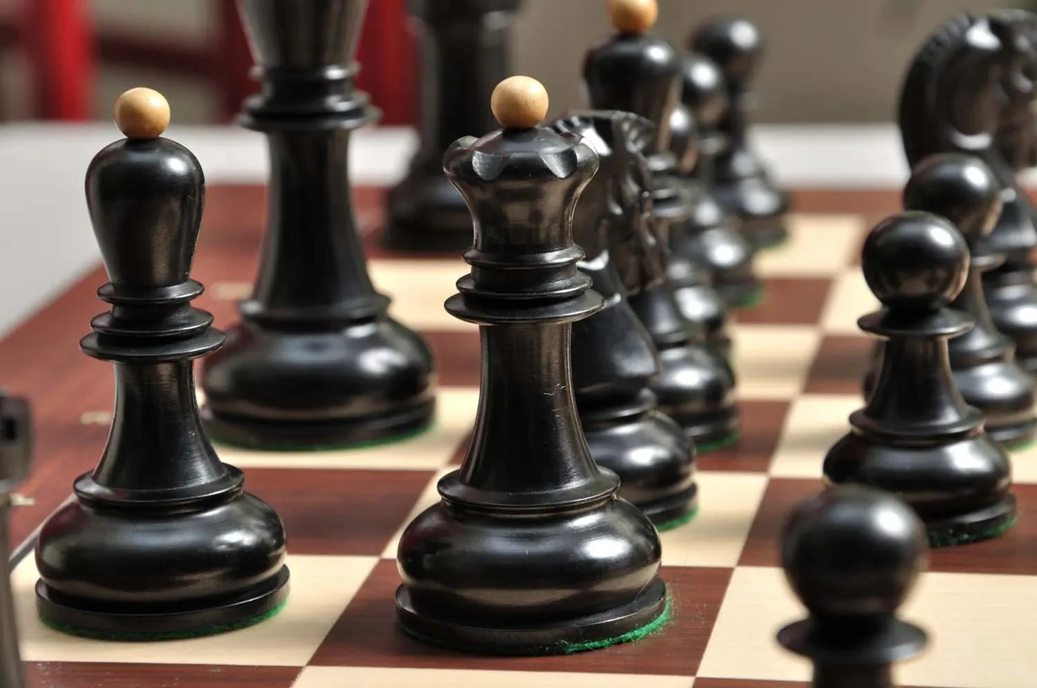 DGT Projects - Bluetooth Rosewood Board with Dubrovnik Chess Pieces - Image 8