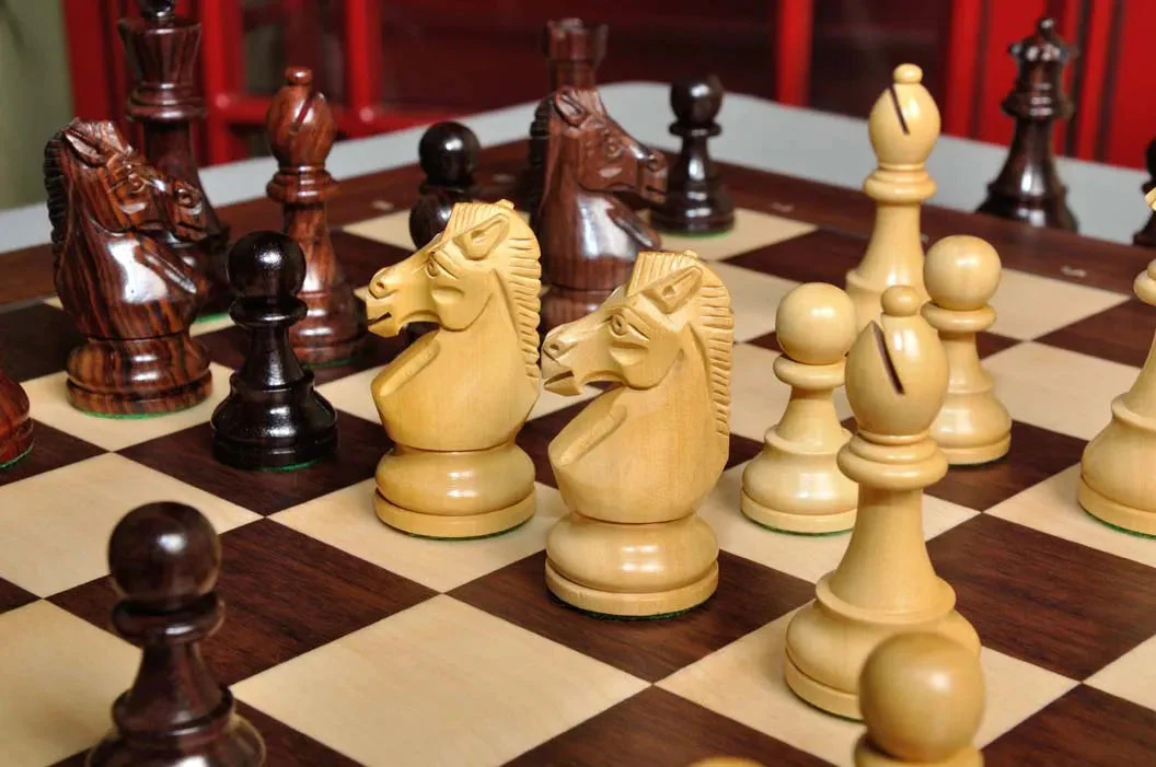 DGT Projects - USB Rosewood Board with Royal Chess Pieces - Image 12