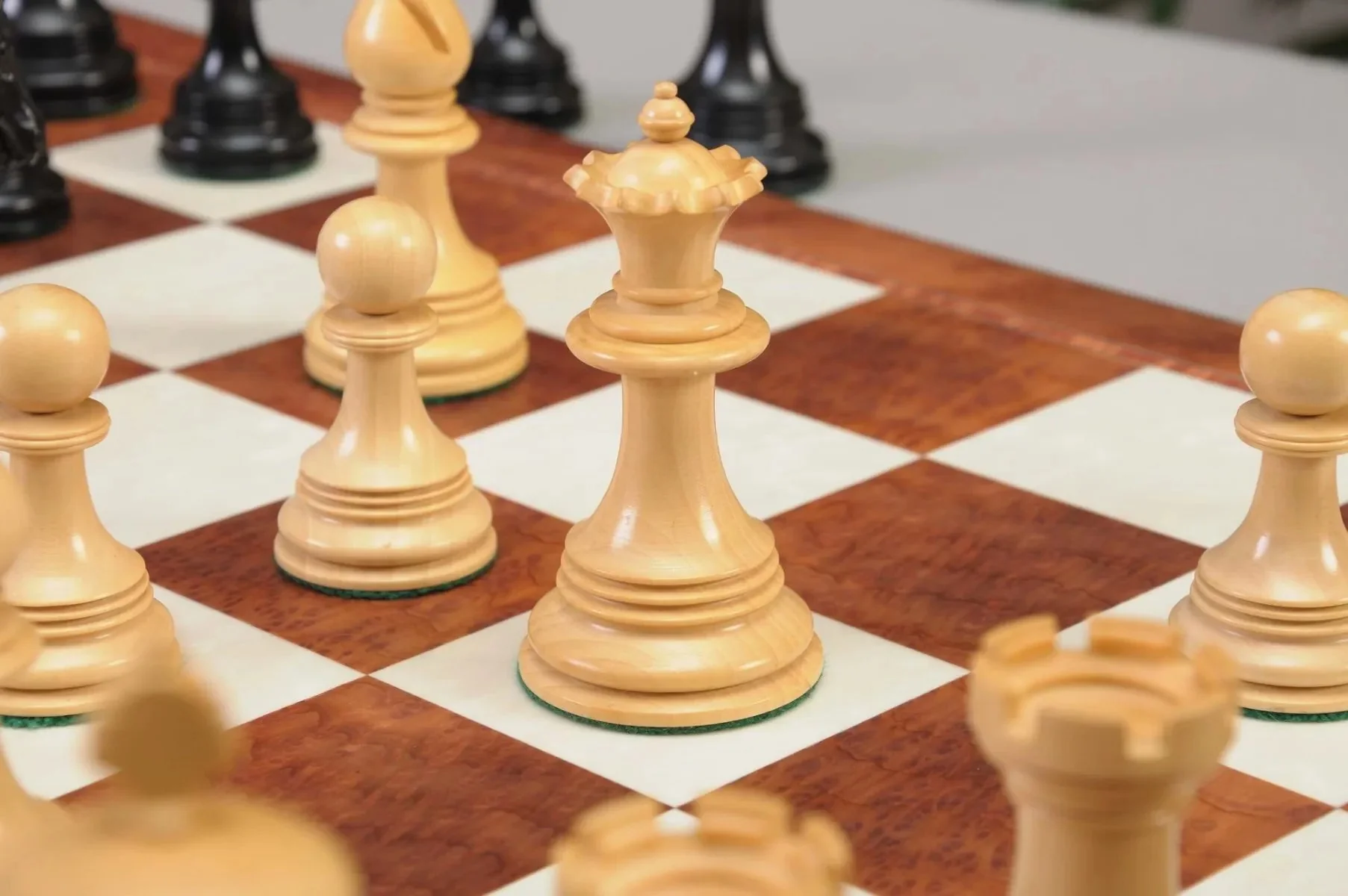 The Teramo Series Luxury Chess Pieces - 4.4" King - Image 28