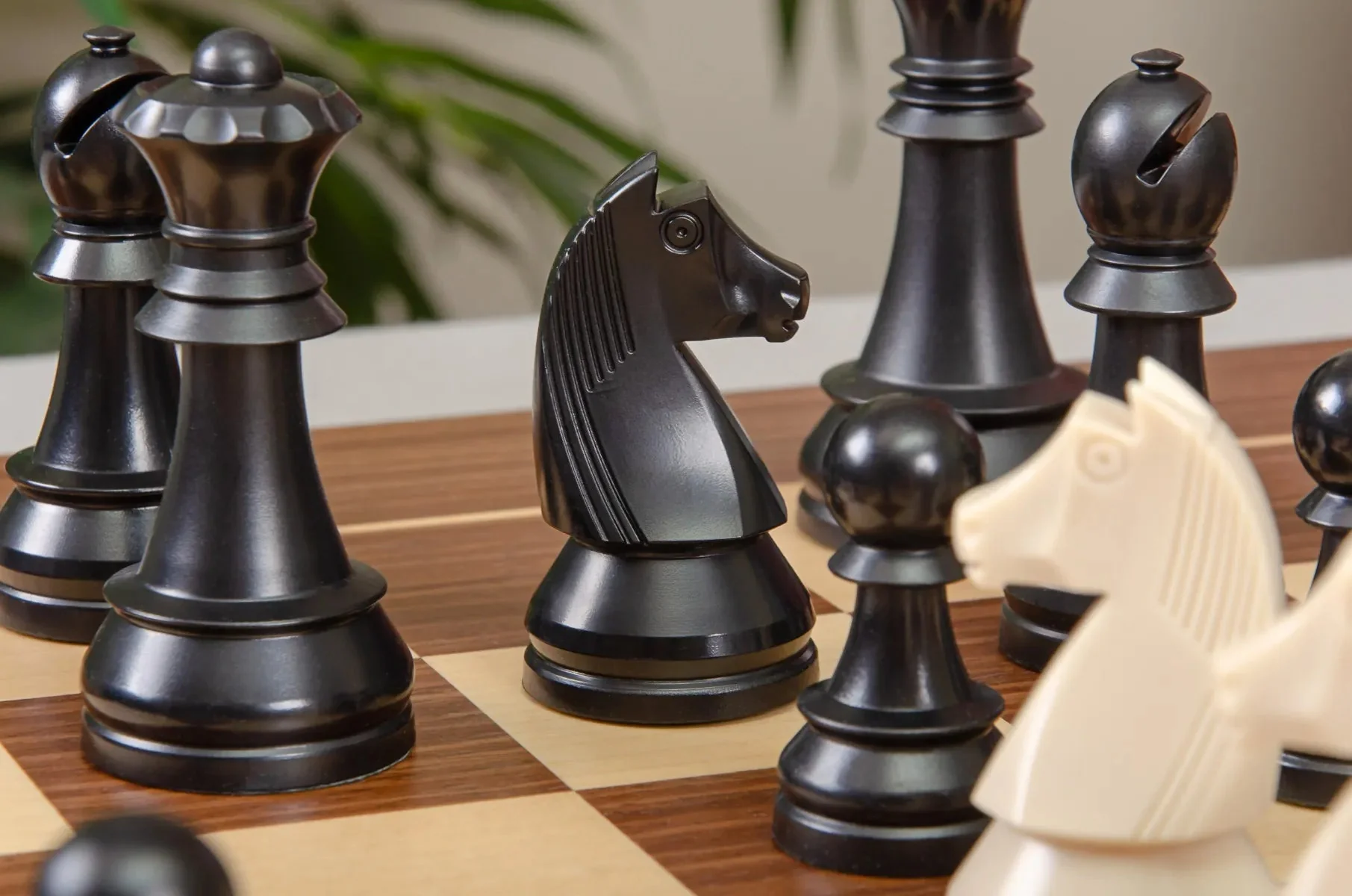The German Series Triple Weighted Regulation Plastic Chess Pieces - 3.75" King - Image 8